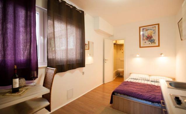 Centar 2 Private Room With Ensuite And Kitchenette Split Exterior foto
